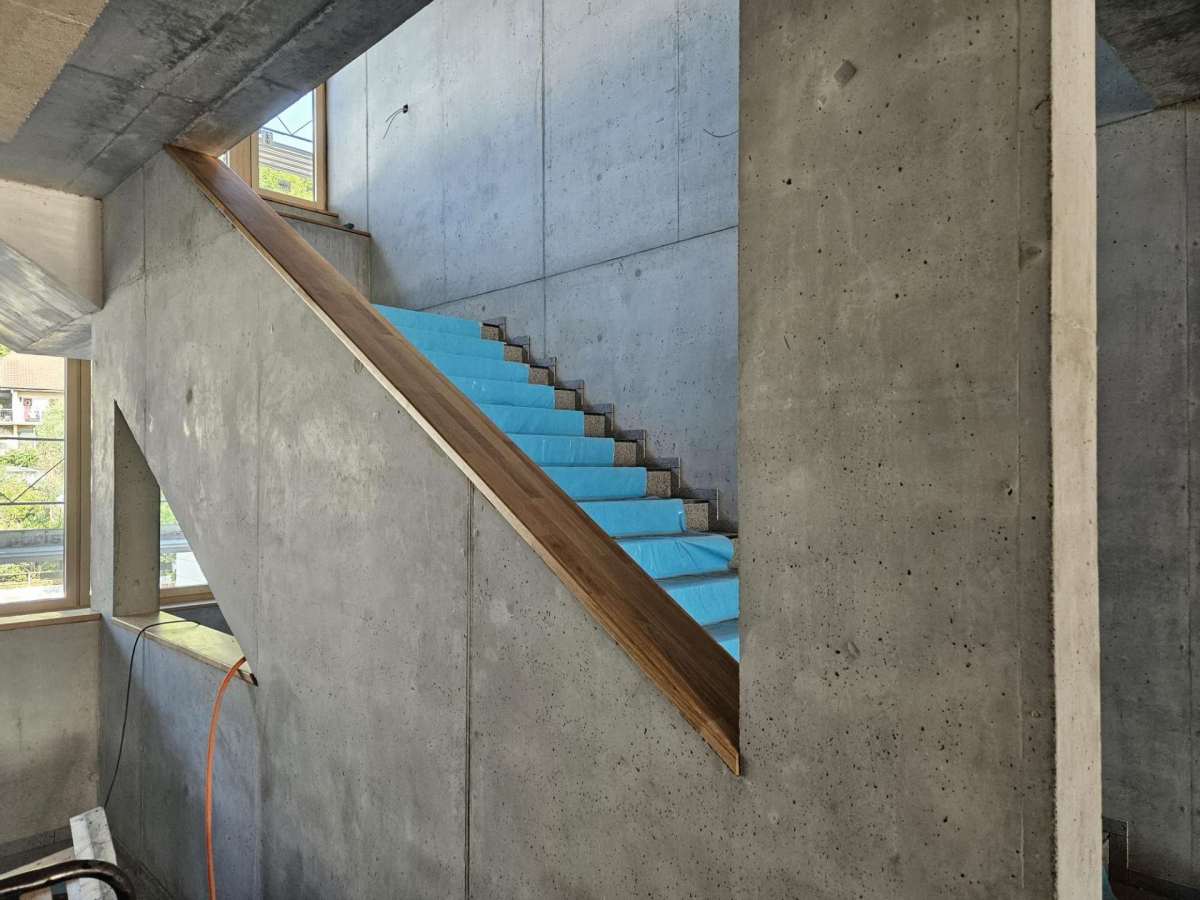 Das ‚Neue Schulhaus‘ bekommt immer mehr Farben und&nbsp;Formen